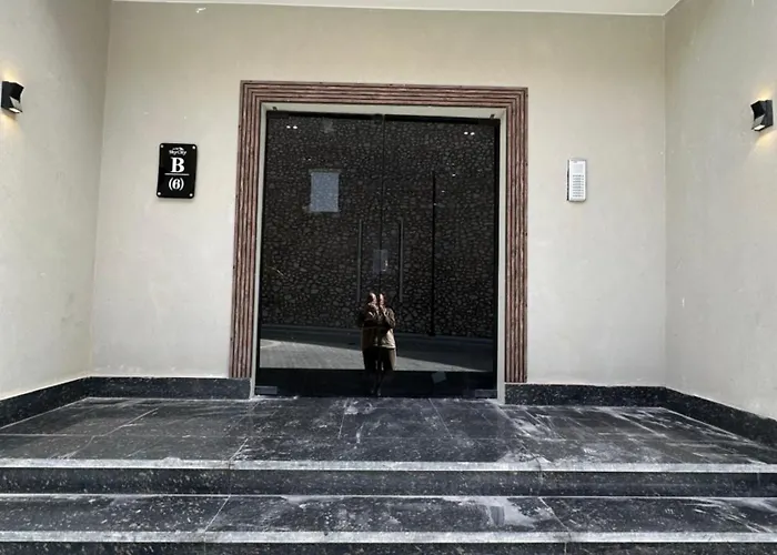 Dağ evi شالية فندقي للإيجار في سكاي ستي 4 الجلالة السخنة ارضي بحديقة مطل على بحيرة صناعية عذبة كبيرة اعلى منطقة في جبال الجلالة